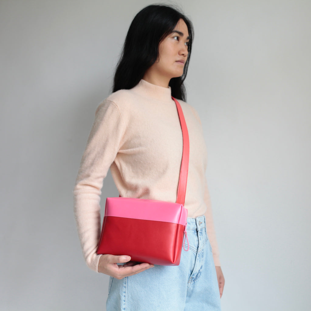 alexbender-Handtasche Box echt Leder Flashy Pink / Rot / Erdbeere in Berlin kaufen