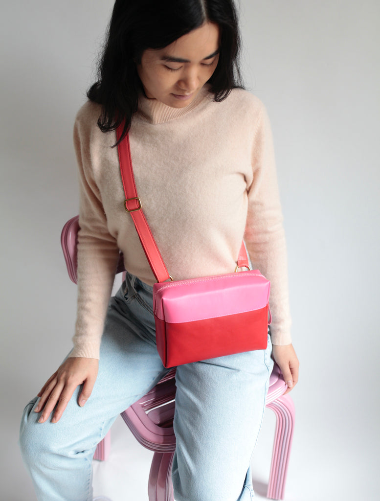 alexbender-Handtasche Box echt Leder Flashy Pink / Rot / Erdbeere in Berlin kaufen